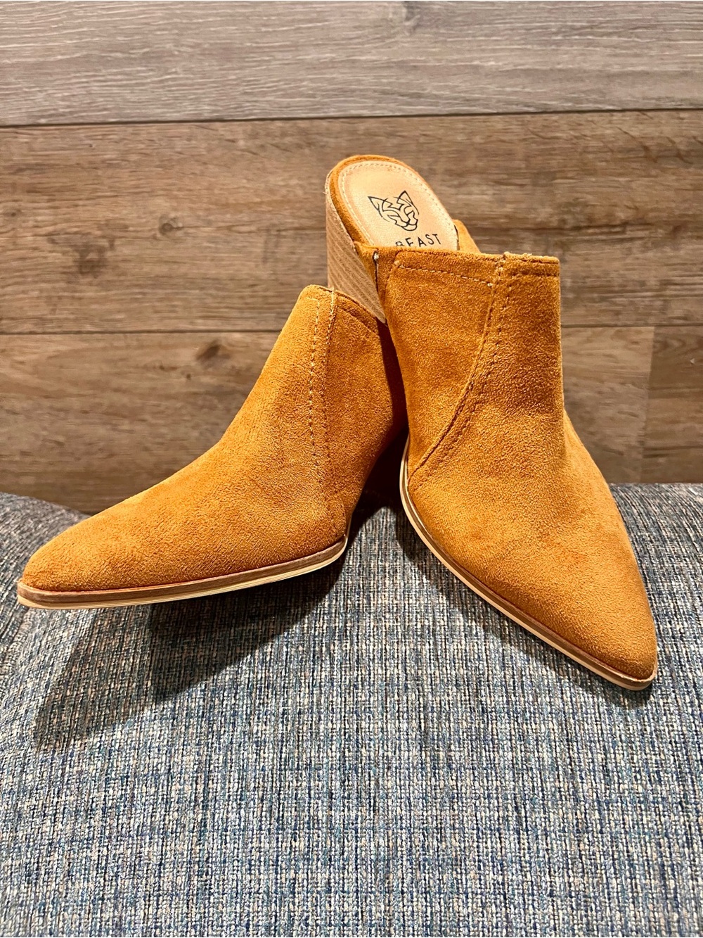 Beast Fashion Stephanie Mules in tan suede size 8